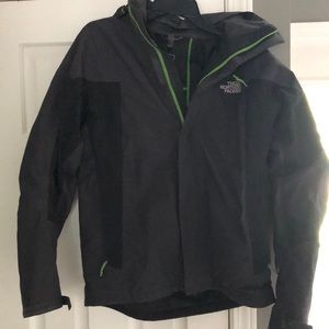 Men’s North Face coat